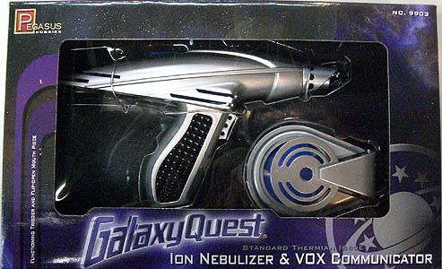 PEGASUS HOBBIES 1/1スケール GALAXY QUEST ION NEBULIZER &amp; VOX COMMUNICATOR 塗装、組み立て済み完成品