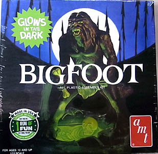 AMT 1/7スケール BIGFOOT 雪男 GLOWS IN THE DARK 組み立て式プラモデル