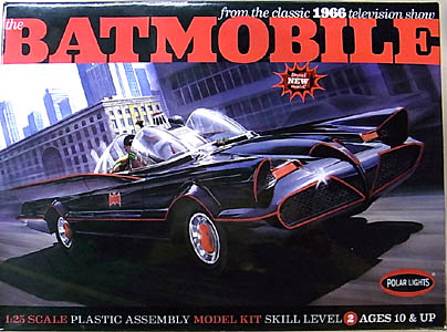 POLAR LIGHTS 1/25スケール 1966 BATMOBILE 組み立て式プラモデル