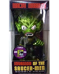 2010年 サンディエゴ・コミコン限定 FUNKO WACKY WOBBLER INVASION OF THE SAUCER-MEN SAUCER-MAN BOBBLE HEAD