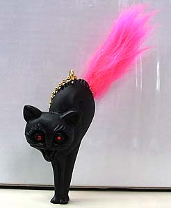 MAD SCULPTURES KITTEN KEY CHAIN [PINK]