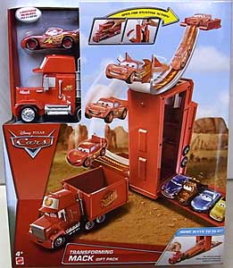 MATTEL CARS 2017 PLAYSET TRANSFORMING MACK GIFT PACK