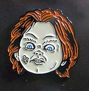 LONDON 1888 ENAMEL PIN CHUCKY