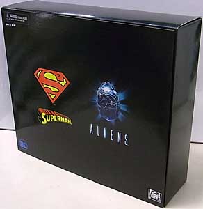 2019年 サンディエゴ・コミコン限定 NECA DC / DARK HORSE 7インチアクションフィギュア SUPERMAN VS ALIENS 2PACK