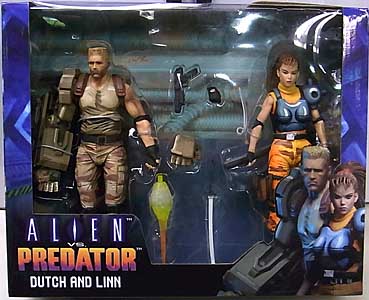 NECA ALIEN VS. PREDATOR ARCADE APPEARANCE 7インチアクションフィギュア DUTCH AND LINN 2PACK