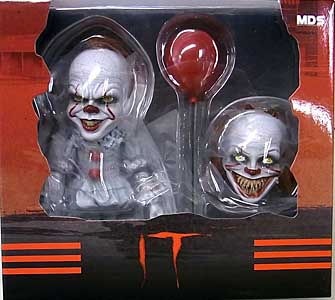 MEZCO DESIGNER SERIES IT [2017] DELUXE PENNYWISE