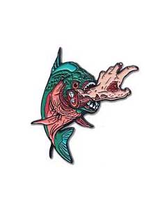 LUNAR CRYPT ENAMEL PIN KILLER FISH [GREEN]