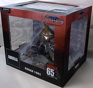 DIAMOND SELECT GODZILLA GALLERY RODAN 1993 PVC DIORAMA