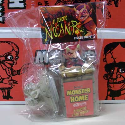 AMIGO TOYZ MONSTER HOME FINGER PUPPETS GARGOYLE MAUSOLEUM SET DEMONIO NICANOR [FLESH COLOR]